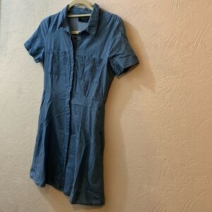 EUC lightweight denim dress by Romeo & Juliet Couture, size small